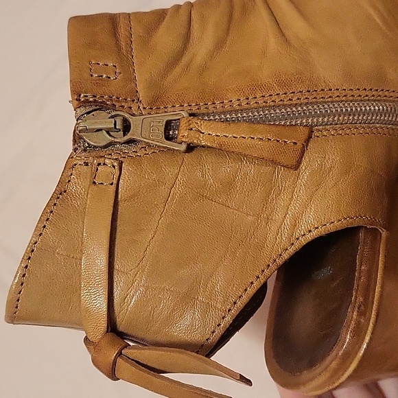 Open Toe Tan Wedge - Picture 8 of 8